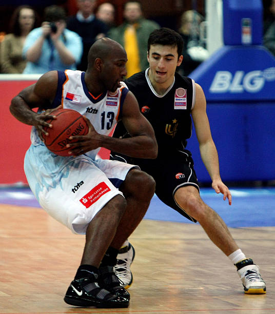 是否让埃泽 是否让埃泽